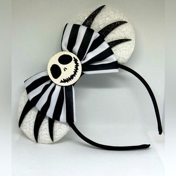 The Nightmare Before Christmas Boogie Bash Disney Ears Black & White Sequin - Picture 1 of 2